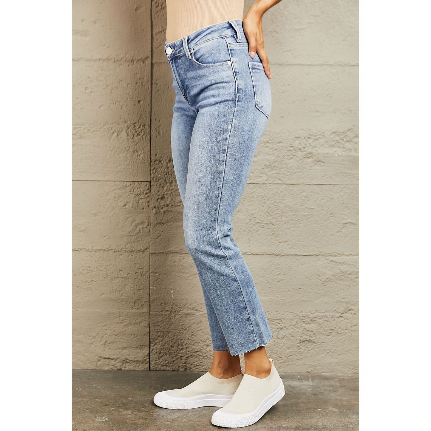 BAYEAS Mid Rise Cropped Slim Jeans