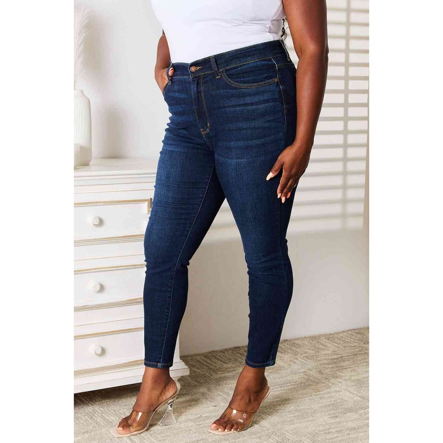 Judy Blue Full Size Skinny Jeans with Pockets